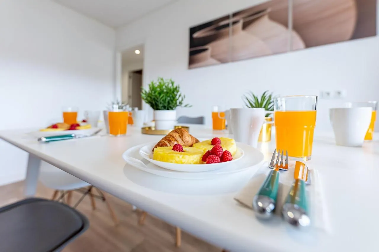 Apartment 797 Holiday Rentals - Piso Reformado Con Amplia Terraza Carihue Torremolinos Spain
