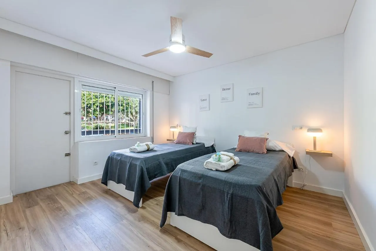 797 Holiday Rentals - Piso Reformado Con Amplia Terraza Carihue Torremolinos